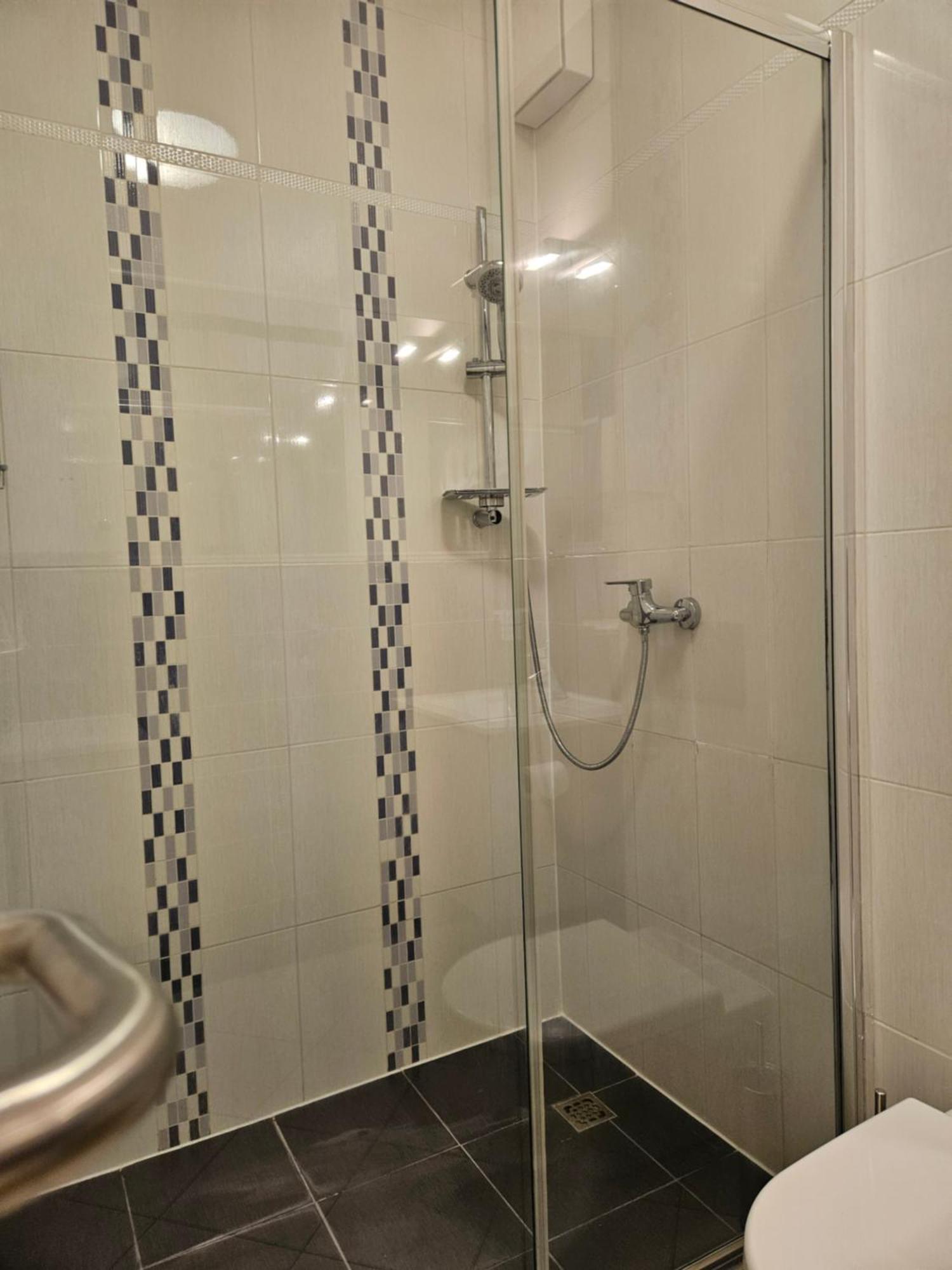 Kristal Paris Resort Novalja Cameră foto